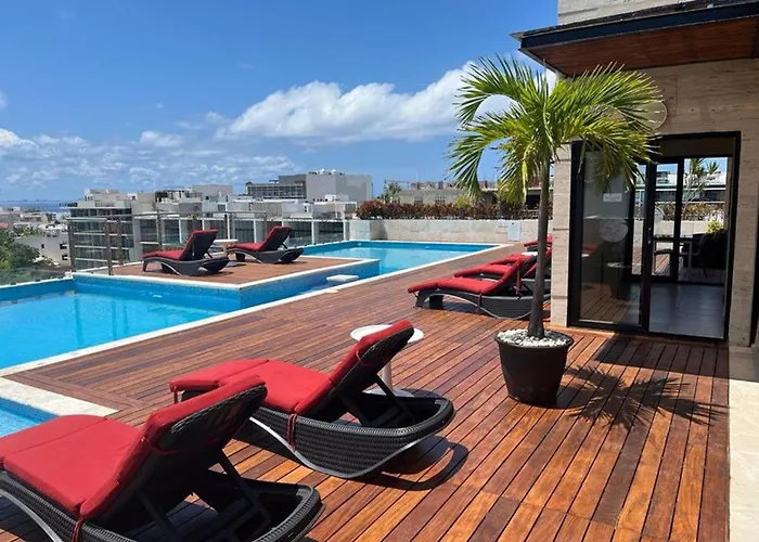 Grand Fifty Suites