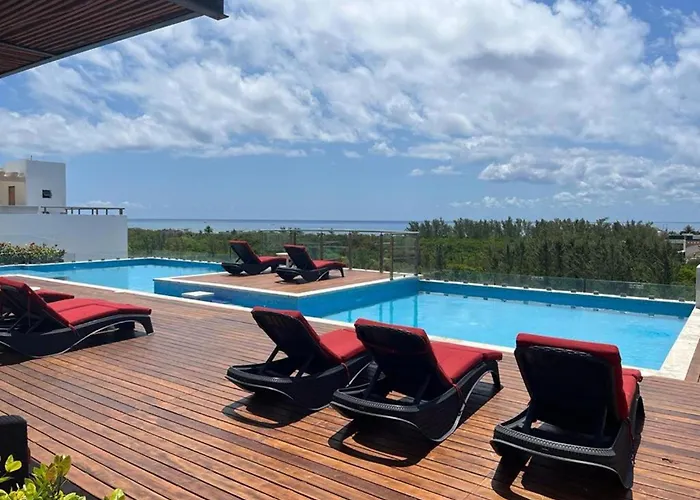 Grand Fifty Suites
